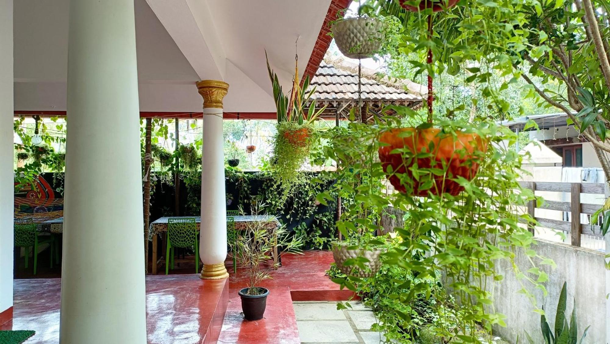 Marari Beach Cleetus Homestay Mararikulam Esterno foto