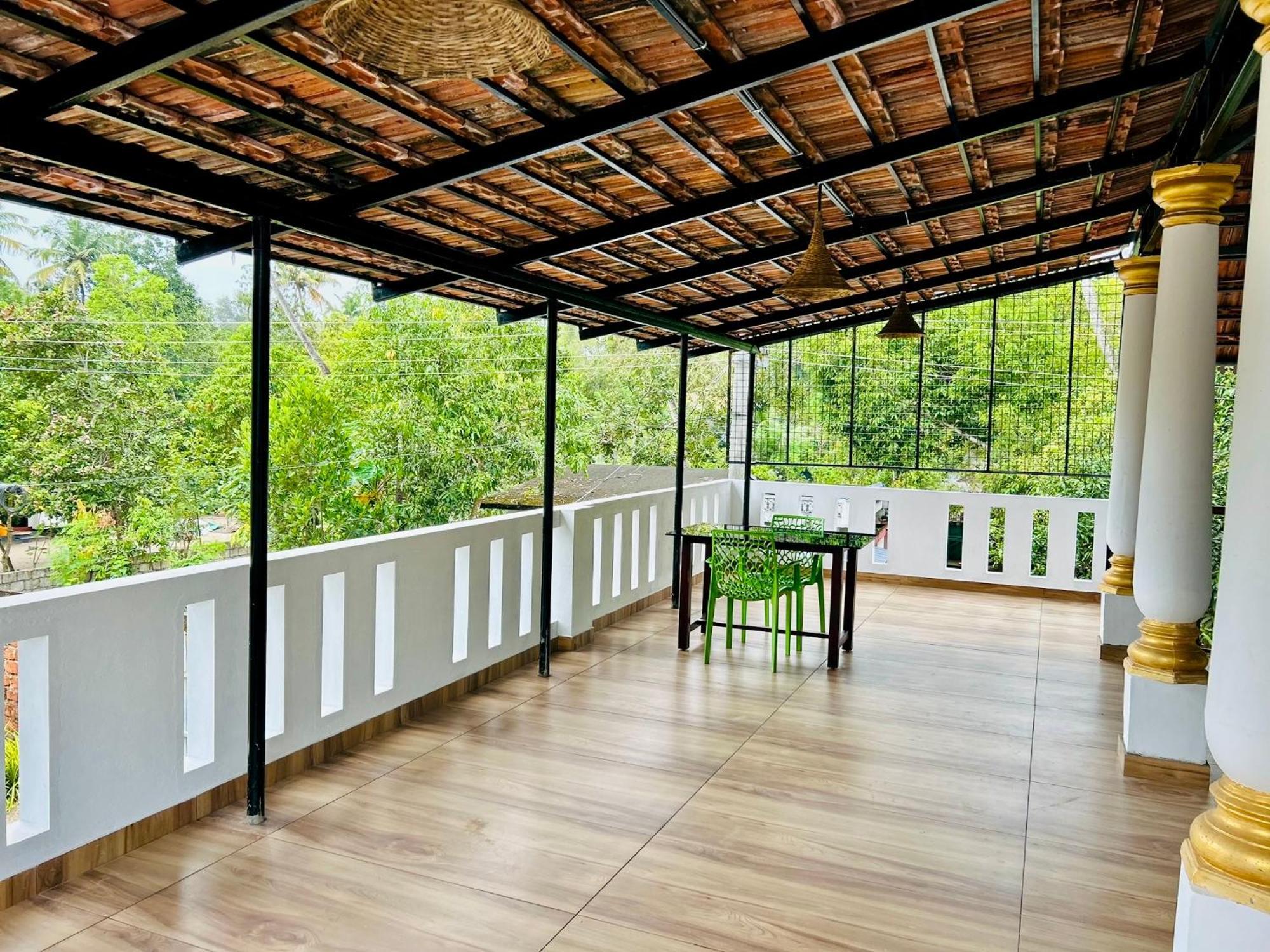 Marari Beach Cleetus Homestay Mararikulam Esterno foto